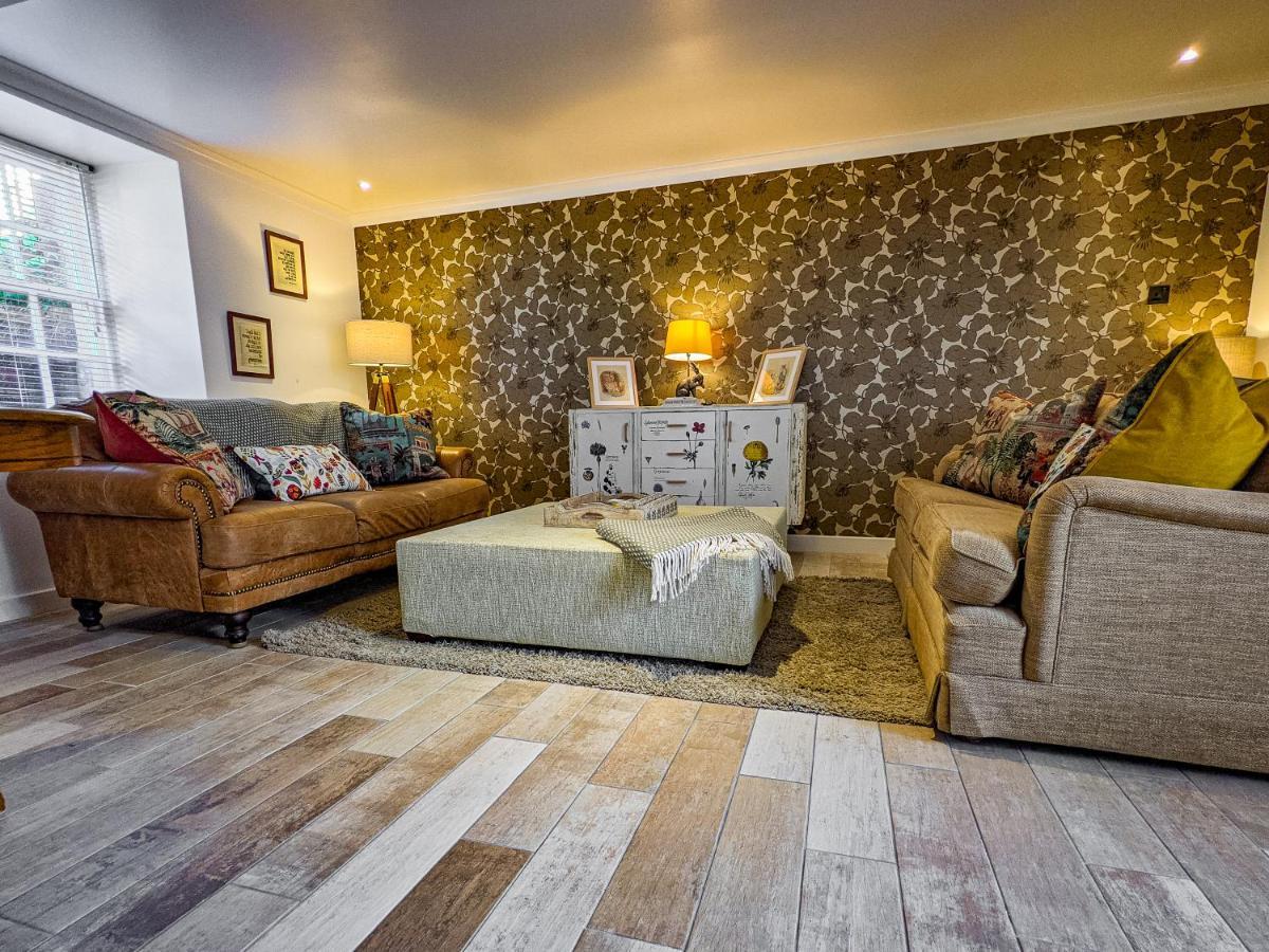 Beautiful Listed Flat With Private Garden, Birnam Apartment ภายนอก รูปภาพ