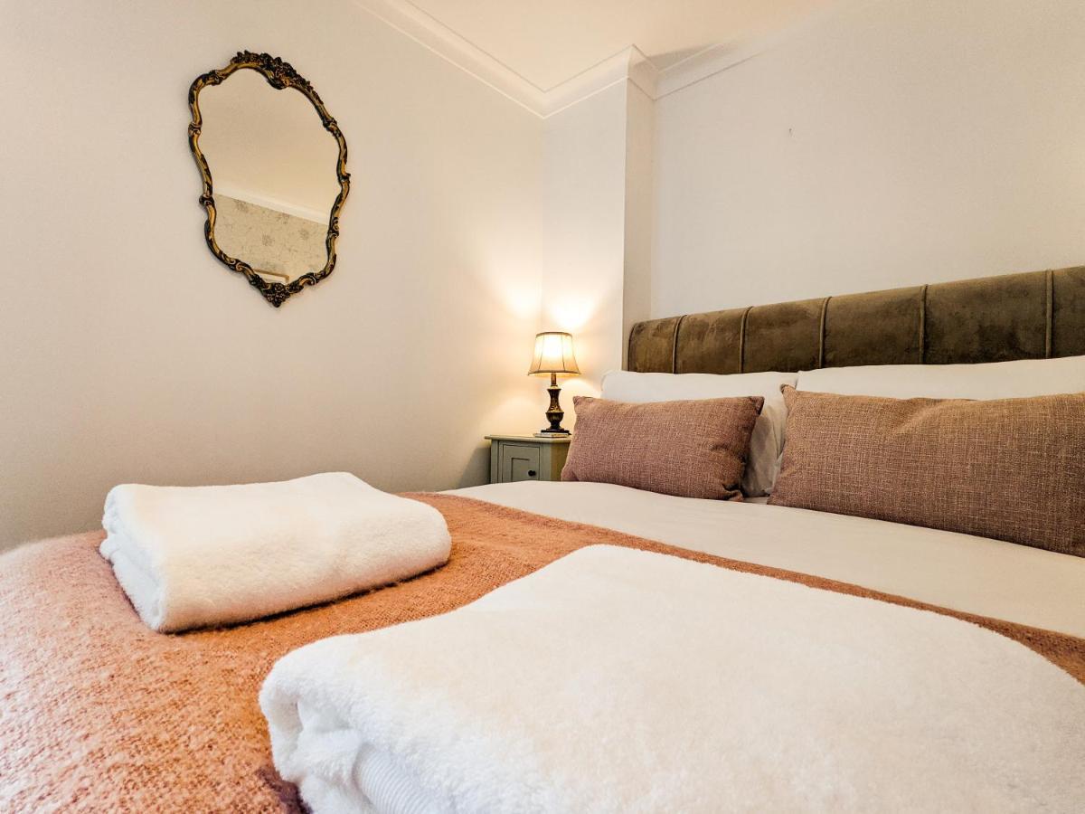 Beautiful Listed Flat With Private Garden, Birnam Apartment ภายนอก รูปภาพ