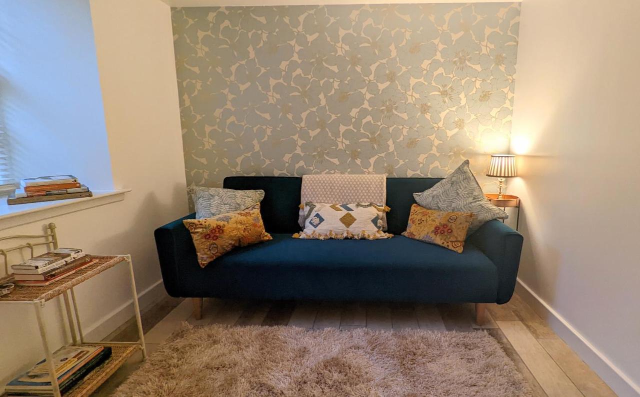 Beautiful Listed Flat With Private Garden, Birnam Apartment ภายนอก รูปภาพ